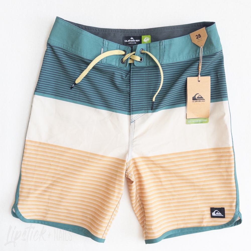 NWT Quiksilver Surfsilk Tijuana Boardshorts Sz 28 (14 Big Kid) in Wheat